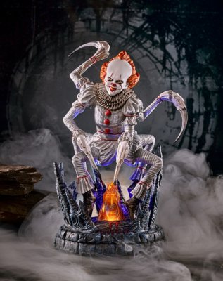 "Spider Pennywise Light-Up Statue - It"