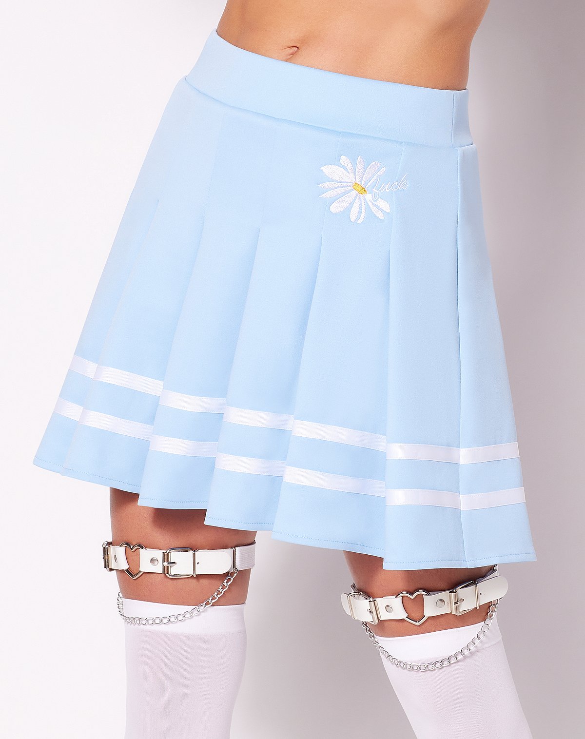 Daisy fuck pleated skirt