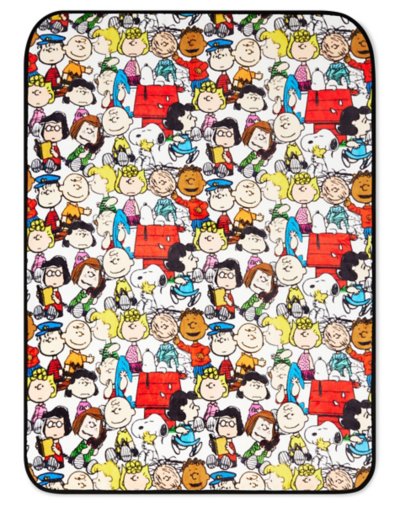 "Charlie Brown and Friends Fleece Blanket - Peanuts"