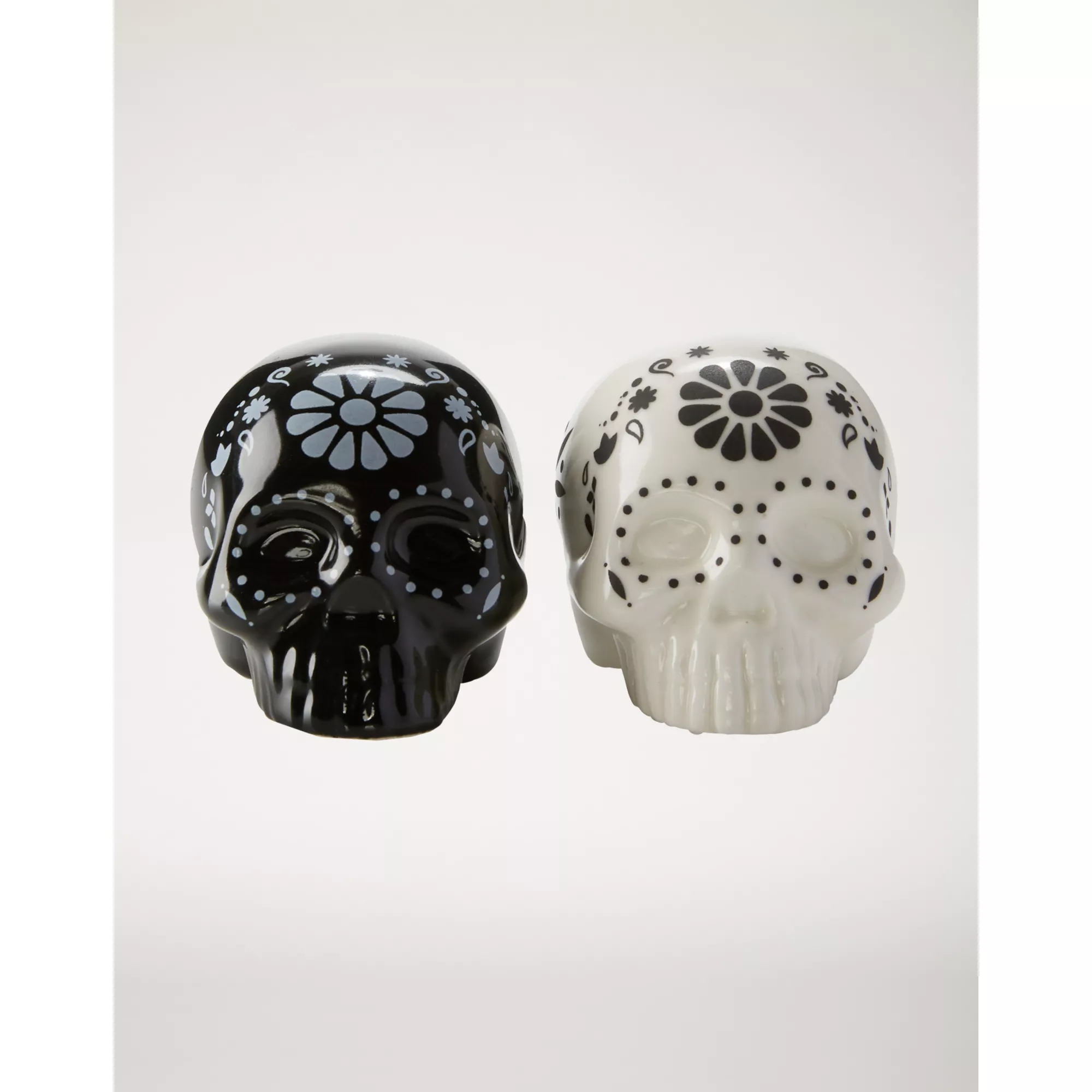 Sugar Skull Salt and Pepper Shakers at Spirit Halloween