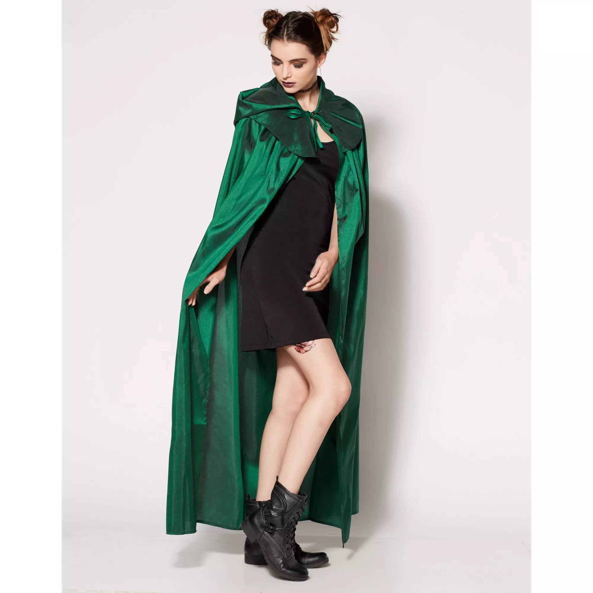 Adult Winifred Sanderson Cape - Hocus Pocus at Spencer's