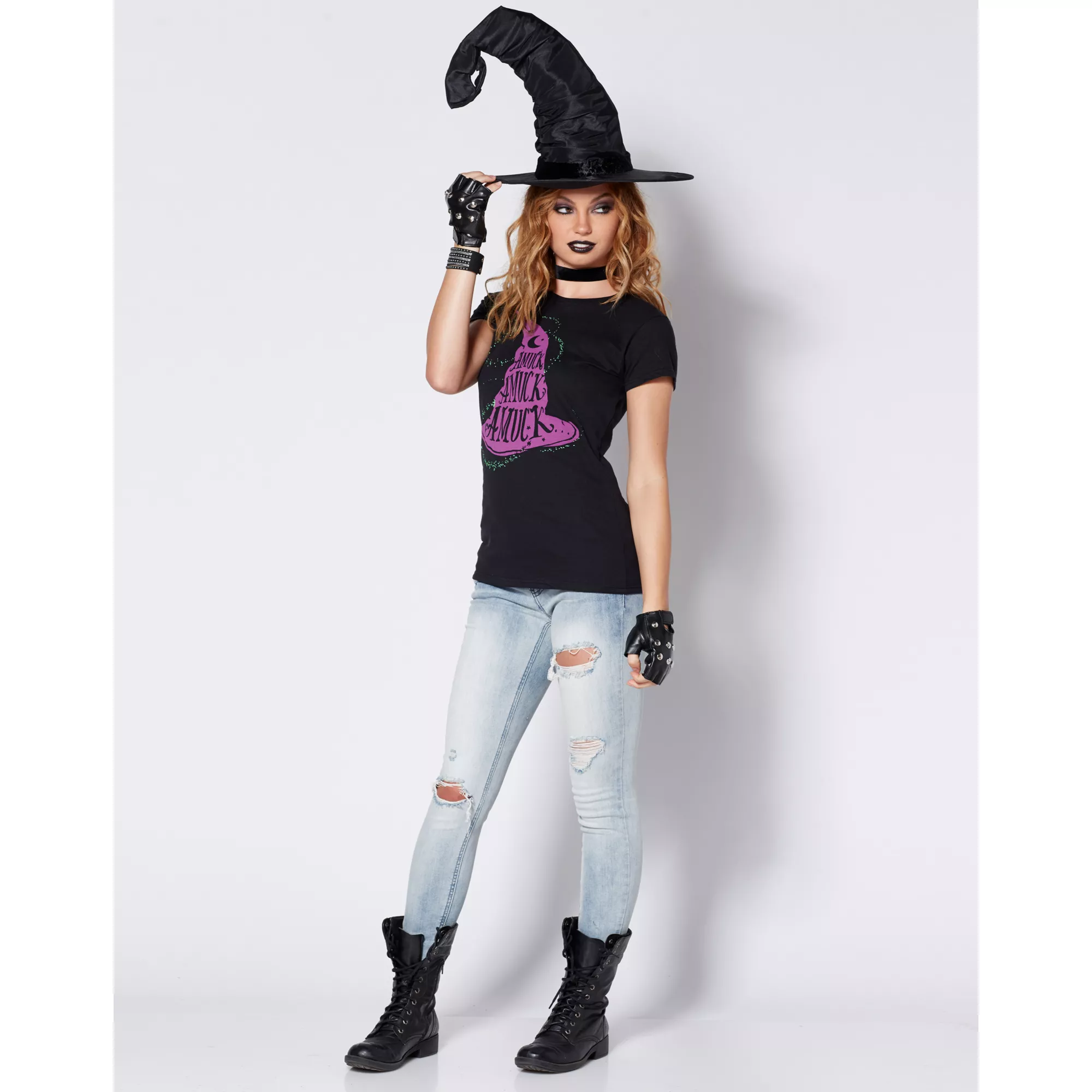 Amuck T Shirt - Hocus Pocus at Spencer's