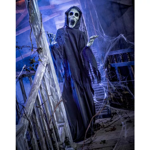 5.4 Ft The Hauntress Animatronic at Spirit Halloween