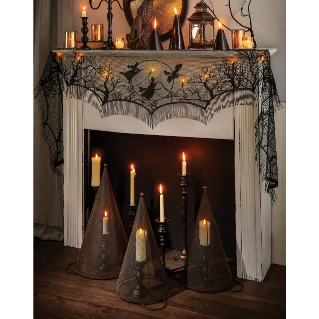 Light-Up LED Mantel Scarf - Hocus Pocus at Spirit Halloween