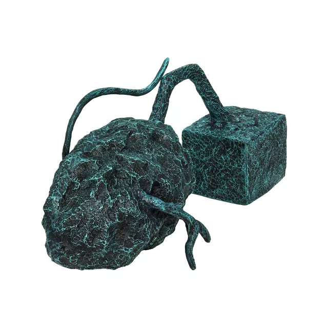 Delia Deetz's Sculpture - Beetlejuice at Spirit Halloween