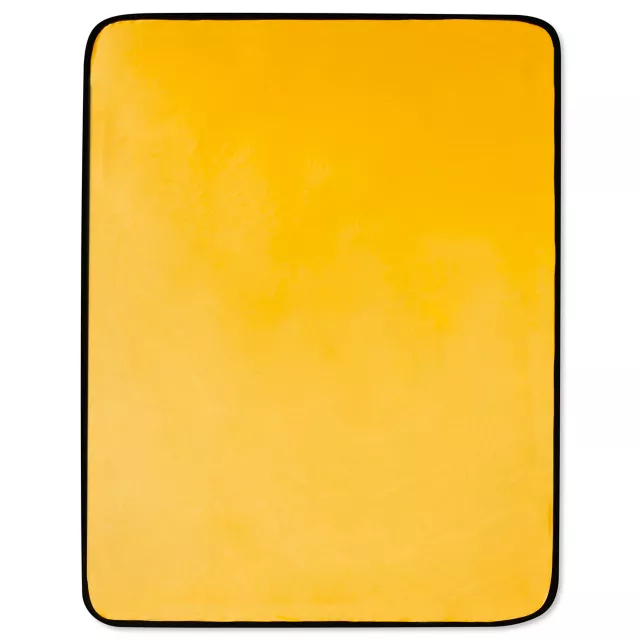 Ichigo Fleece Blanket - Bleach at Spencer's