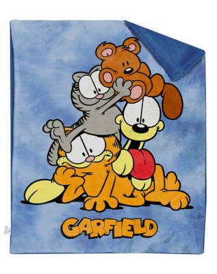 Garfield Cute Crowd Fleece Blanket Spencer s