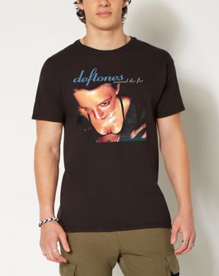 Tee outlet shirt deftones