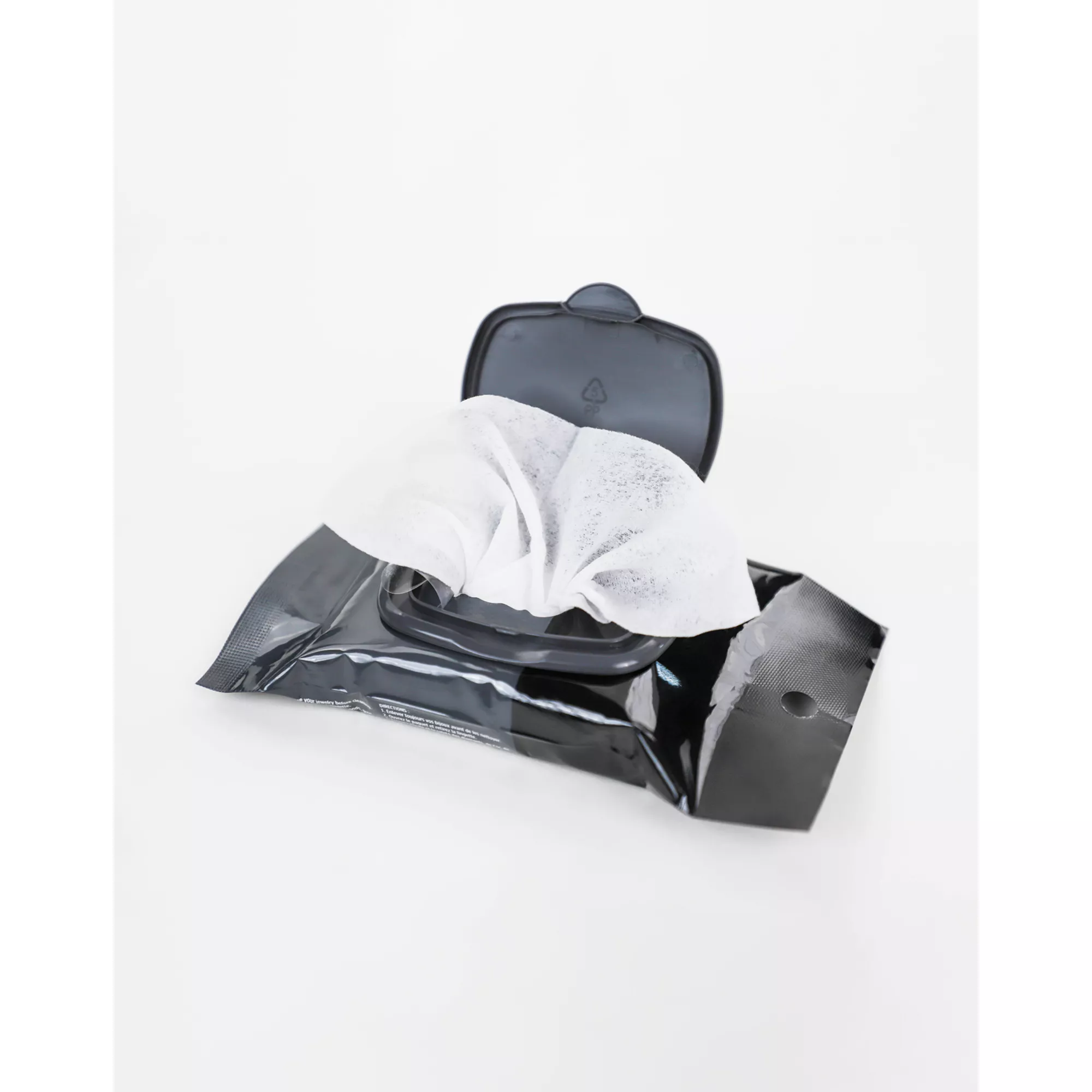 Pierced Nation Jewelry Cleaner Wipes at Spencer's