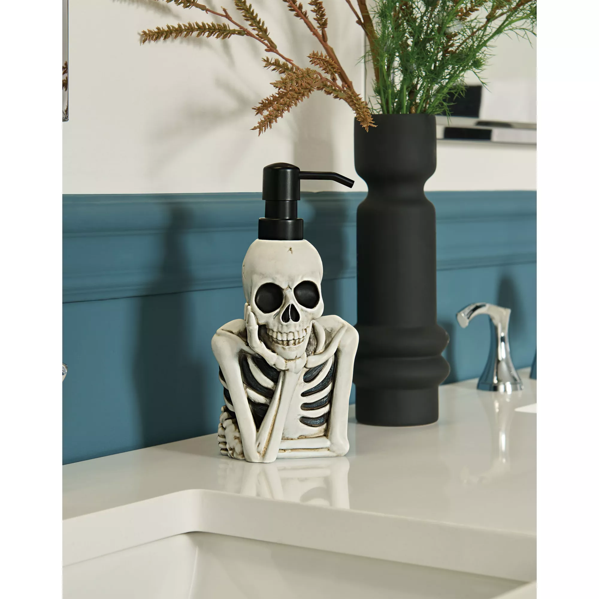 Skeleton 17-Piece Bath Set