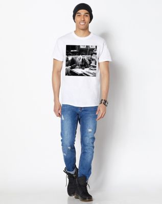 Three Wise Guys Couch Photo T Shirt - Friends